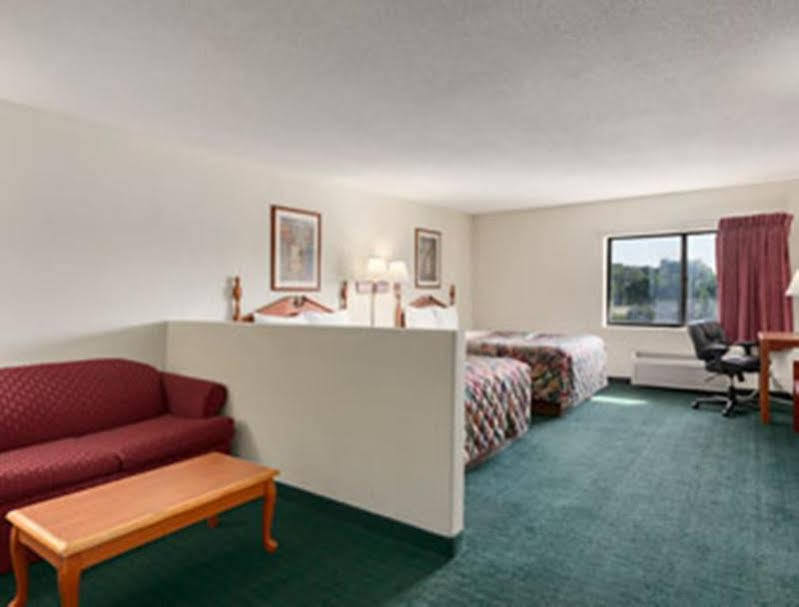 Super 8 By Wyndham Chicago/Rosemont/O'Hare/Se Hotel River Grove Bagian luar foto